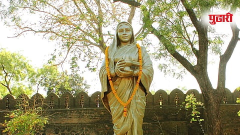 Ahilyabai Holkar Statue
