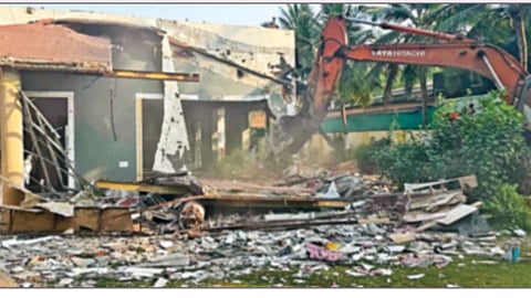 Madh Island land Issues