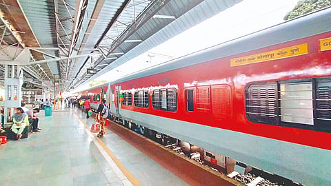 Maharashtra Express |