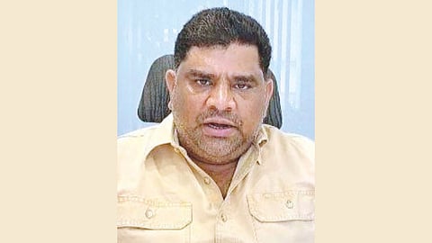 Vaibhav Naik on Narayan Rane