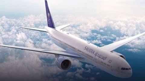 Lucknow airport Saudi Airlines plane sparks
