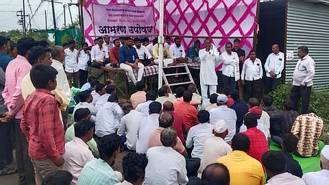 Kem Villagers MSEB Agitation
