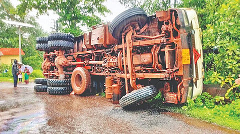 Dodamarg Truck Incident
