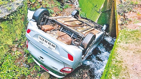 Ambenali Ghat accident |