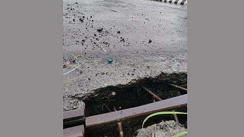 pothole danger Kalu river bridge