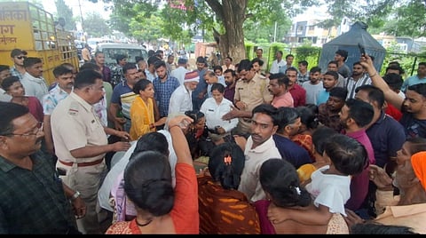 Dhule News |