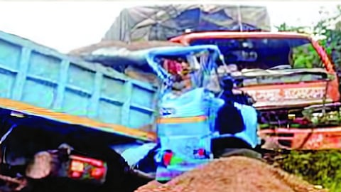 Beed Accident News