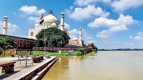 Yamuna Water To Tajmahal