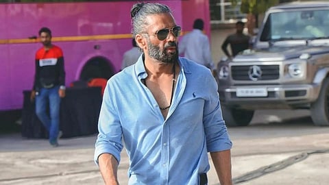 Suniel Shetty angry on mimicry artist for wrongly mimicking his voice