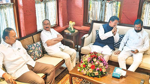 Uttam Jankar-Eknath Shinde |