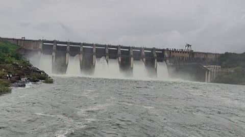 Yeldari dam gates open