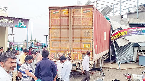 Sangamner Accident