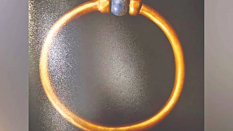 3000 year old bracelet |
