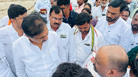 Jayant Patil demands government aid