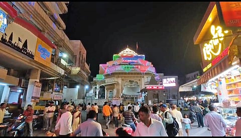Pandharpur News: दिवाळी सुट्ट्यांमुळे विठ्ठल दर्शनासाठी गर्दी