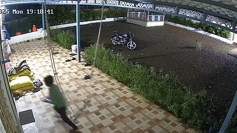 Pune Leopard Attack