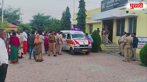 Kej police station protest