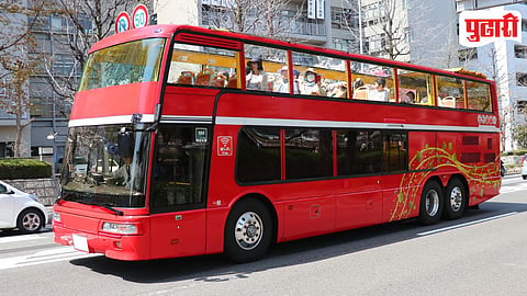 Open Gallery Bus