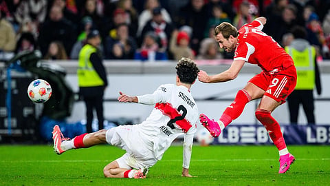 Bundesliga Football : केनची हॅट्ट्रिक, बायर्न म्युनिचची 11 गुणांची आघाडी