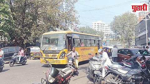 Tejaswini Bus Women Travel