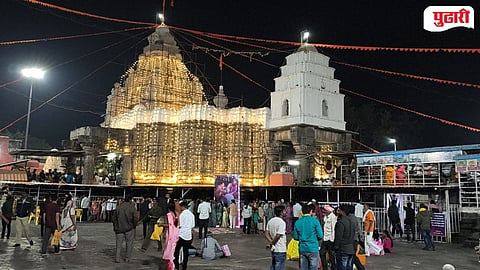 Mahashivratri 2026 | 'हर हर महादेव, बम बम बोले'च्या गजरात औंढा नागनाथनगरी दुमदुमली: भाविकांची अलोट गर्दी