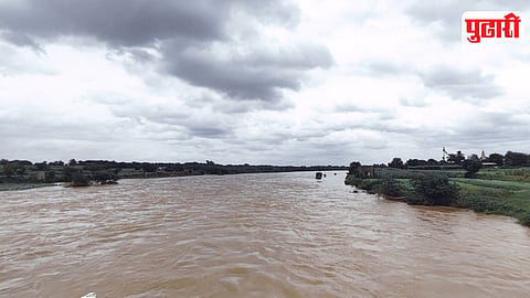 Nira River