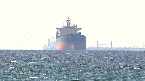 Russian oil sanctions relaxed |