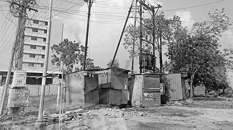 Sangli encroachment issue: आयुक्तांची बदली अन् रात्रीत अवतरली 12 खोकी