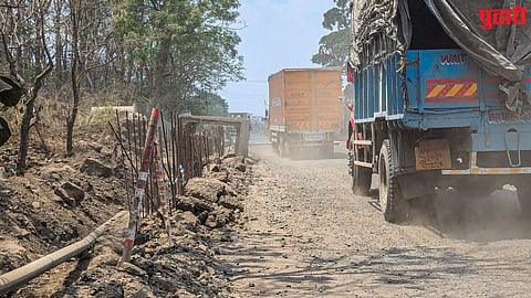 Palghar road damage
