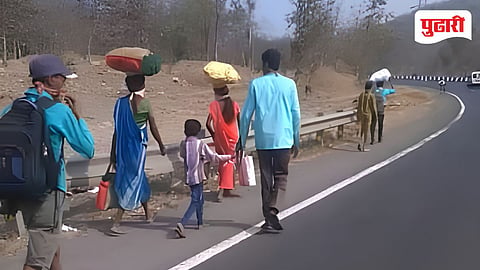 स्थलांतरित मजुरांची गावाकडे परतीची वाटचाल, महामार्गावरील नाक्यांवर शेकडो कुटुंबांची गर्दी