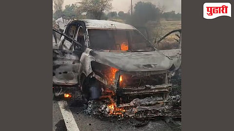 भर पावसात धावत्या कारचा स्फोट, आगीत वाहन जळून खाक
