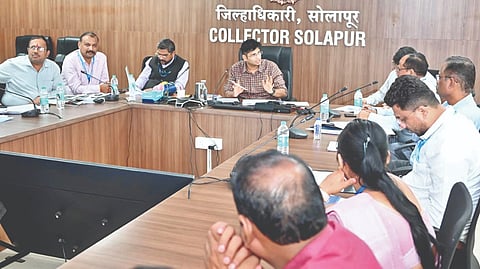 Crop loan: पीक कर्ज वाटप न करणे जिल्ह्यातील बँकांना भोवले