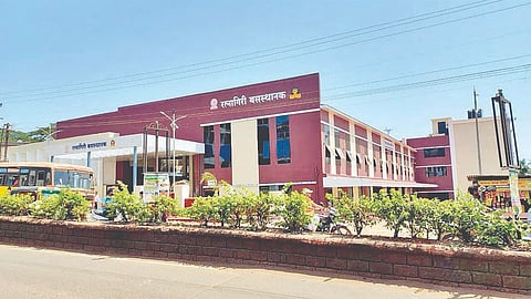 Ratnagiri ST Stand