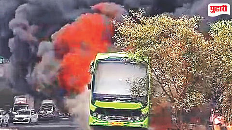 Bus fire Sion Panvel
