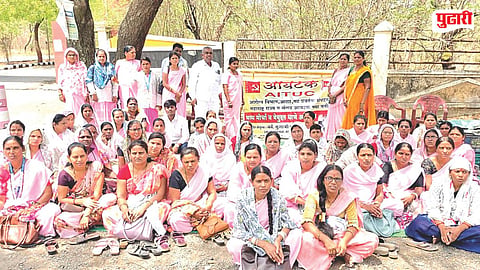 Hingoli ASHA workers protest