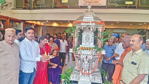 Nipani Silver Chariot: निपाणीत साकारला १५० किलो चांदीचा रथ