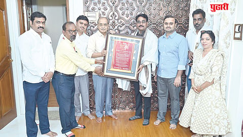 Pudhari Maha Icon Award