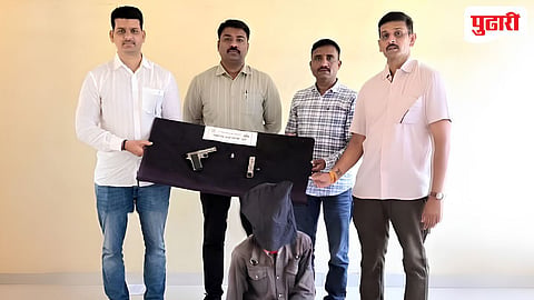Dhule crime | धुळे जिल्ह्यातील सोनगीर येथे स्थानिक गुन्हे शाखा (LCB) ची धडक कारवाई; गावठी कट्ट्यासह २१ वर्षीय आरोपीस अटक