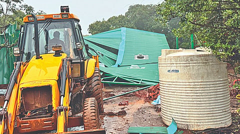 Mahabaleshwar Golf Course: अखेर ‘गोल्फ कोर्स’वरील अनधिकृत शेड जमीनदोस्त