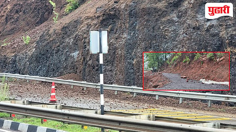 Kashedi Ghat landslide | कशेडी घाटात महामार्गावर मातीचा ओसारा ; एकेरी वाहतूक सुरु