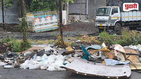 Mud And Garbage On Jalgaon Roads