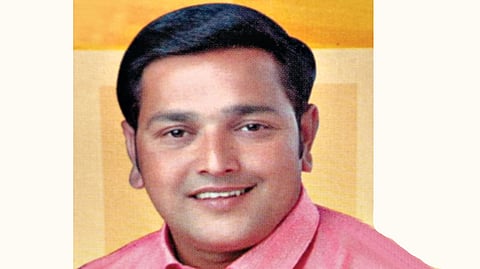 Vijay Desai corporator |