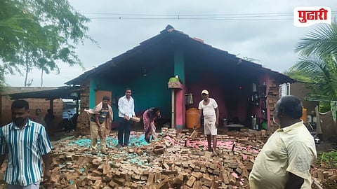 Chikkodi Taluka Heavy Rain House Collapse