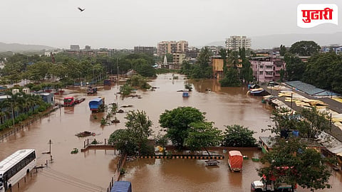 Raigad news: मुसळधार पावसाचा रोहाला तडाखा: कुंडलिका नदीच्या पुरामुळे जनजीवन विस्कळीत