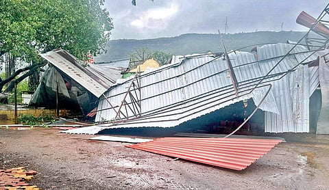 Satara Rain: पावसाने हाहाकार; पूल कोसळला, घरे पडली