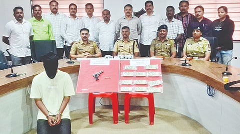 Solapur Crime: गावठी पिस्टल, जिवंत काडतूस हस्तगत