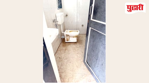 Karjat toilet issue