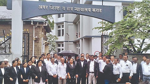 Karad News: 'जंतर-मंतर'वरील आंदाेलनाचे कराडात पडसाद