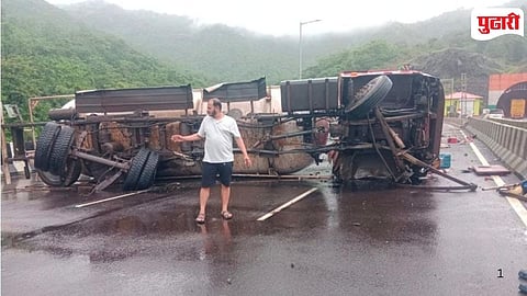 Kashedi Ghat Ammonia Gas Tanker Overturns