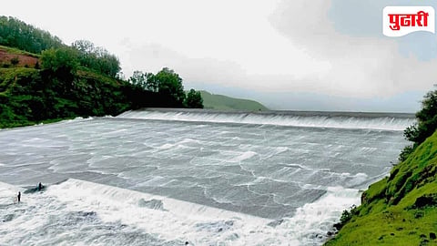 Kadvi dam overflow